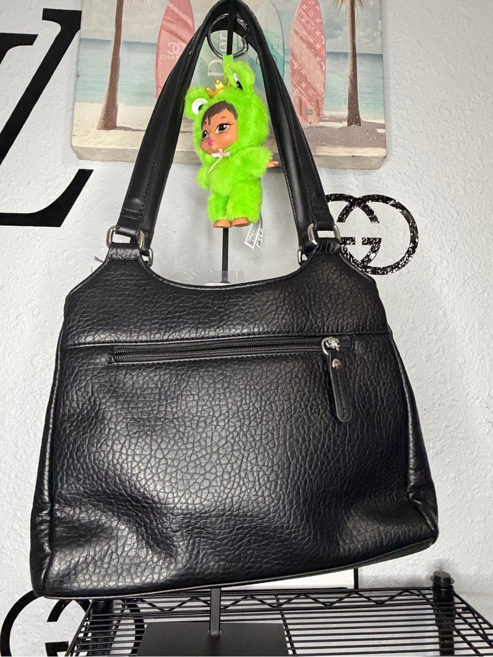 Giani Bernini - Black Pebbled Shoulder Bag with Silver Logo - Picture 2 of 16